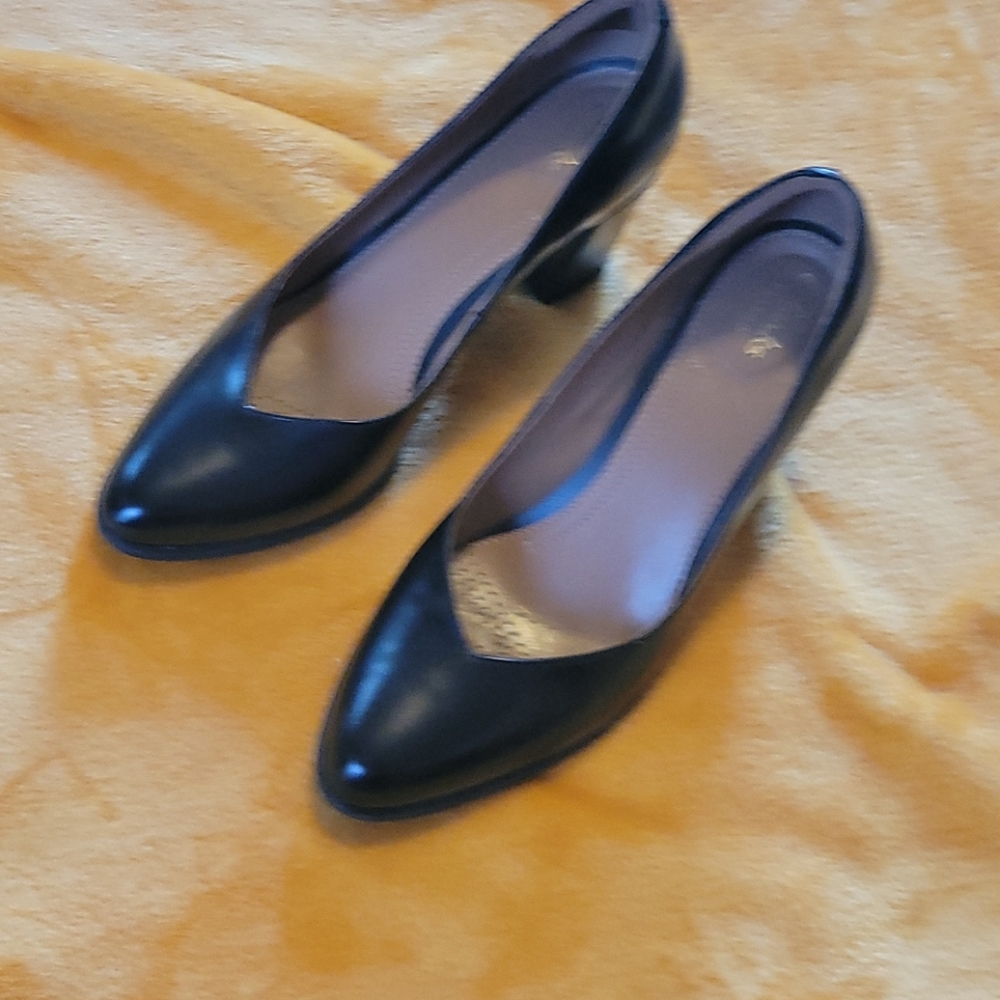 Clarks 👠heels